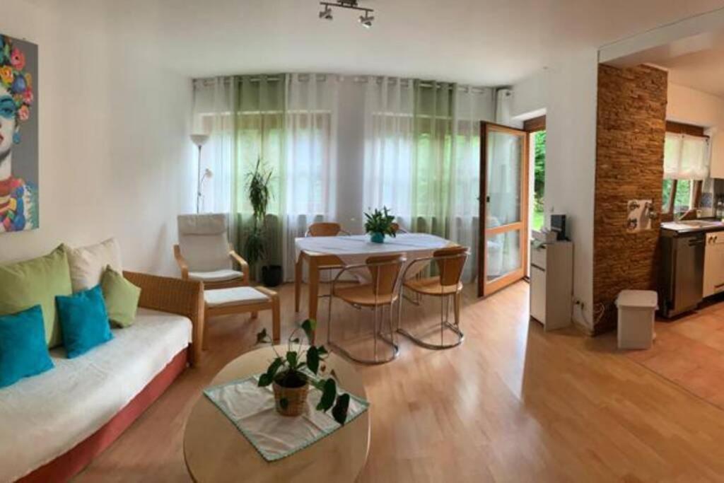 Ruhige Ferienwohnung Im Zentrum Von Кемптен Экстерьер фото